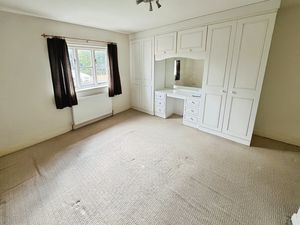 Bedroom- click for photo gallery